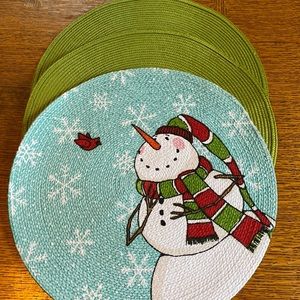 Set of 3 15” Round Placemats, holiday, snowman